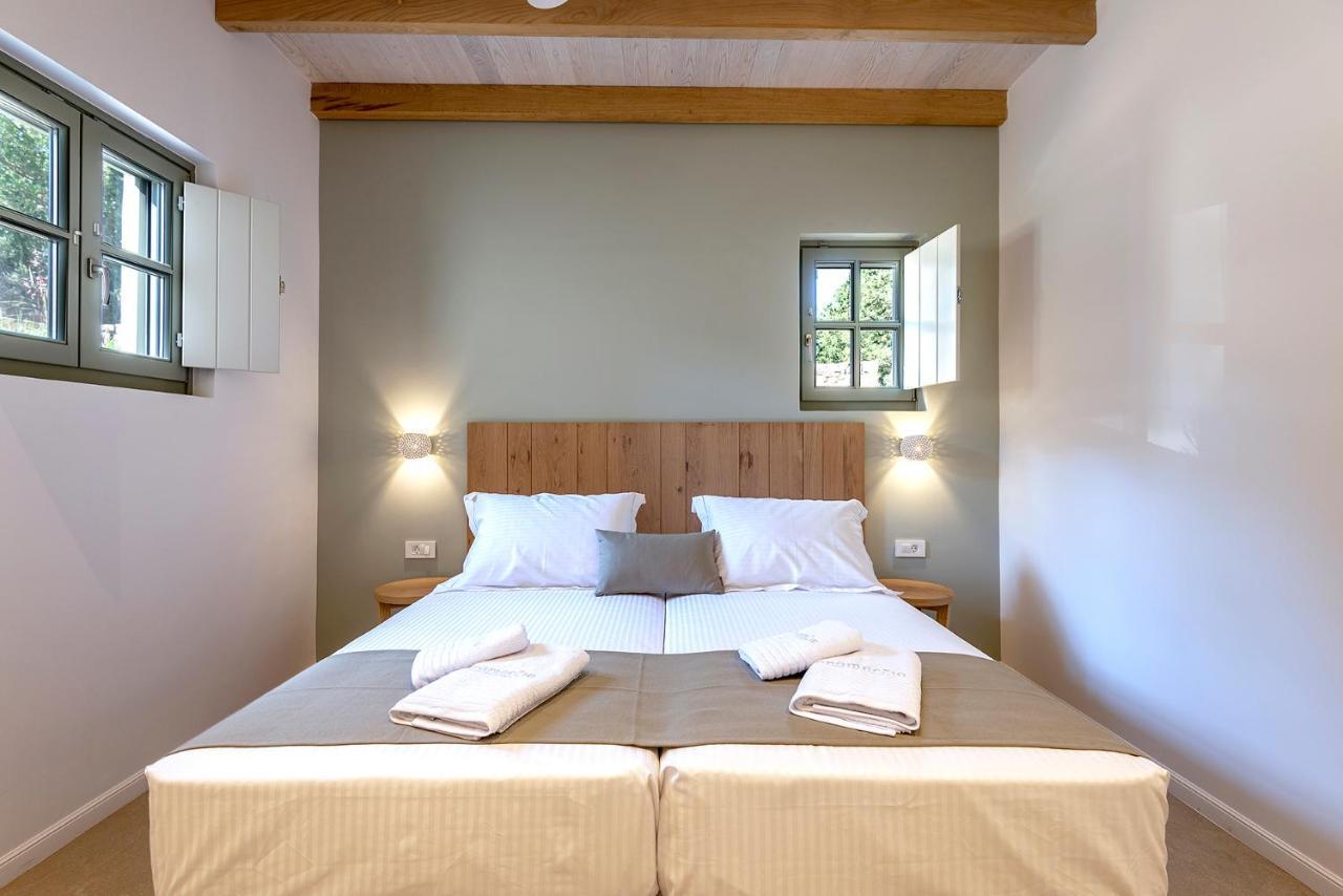 AnamneZia Luxury Suites Agios Dimitrios  Extérieur photo